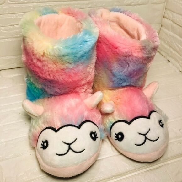 Llama slippers   - Picture 1 of 5